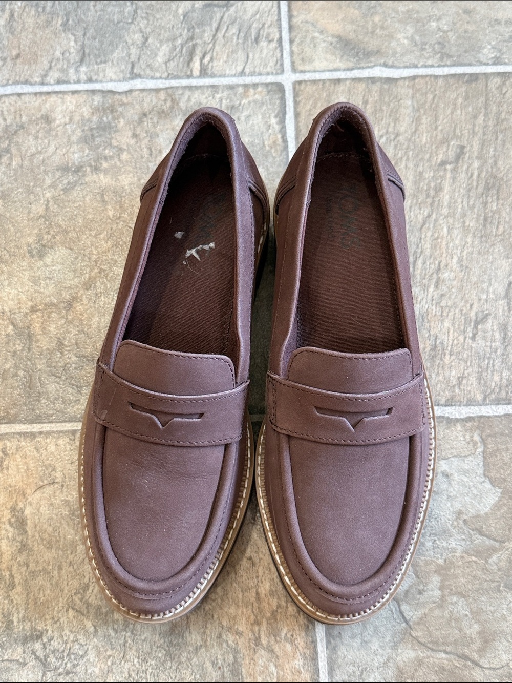 Toms leather loafers size 7